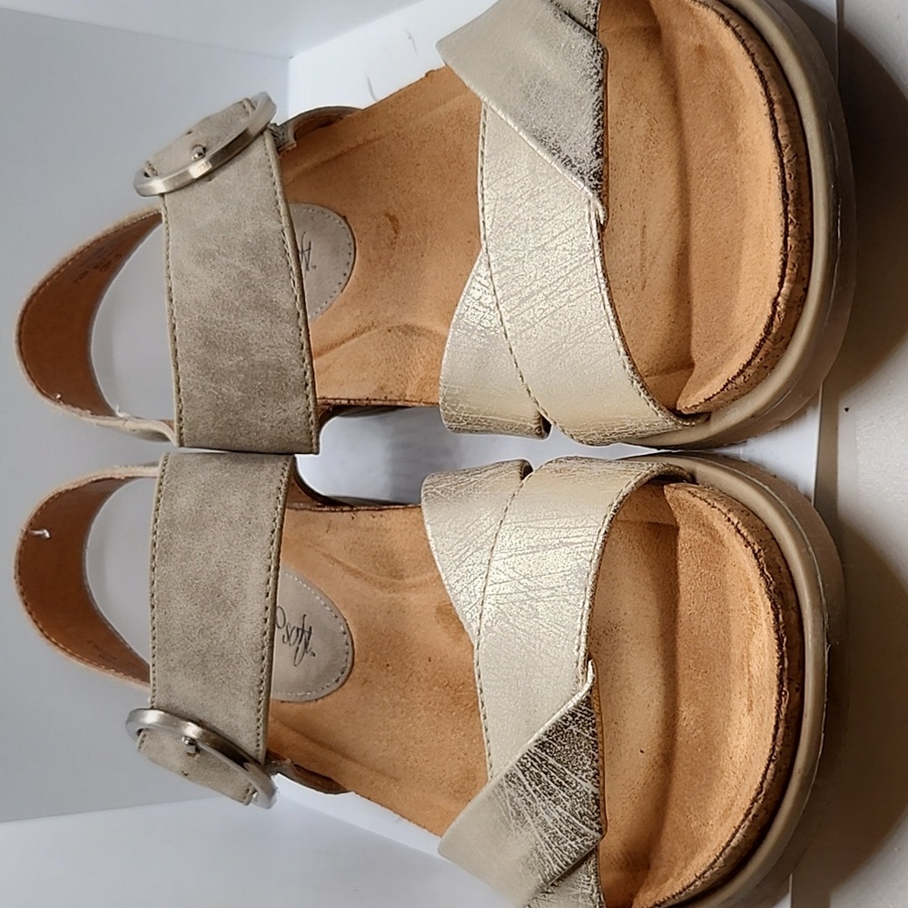 Euro soft sandals size 7.5